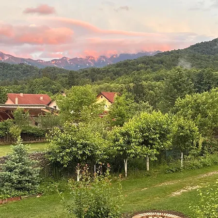 Bed and breakfast Retreat In The Braşov