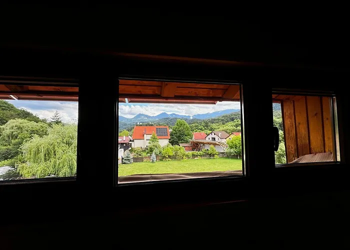 Retreat In The Bed & Breakfast *