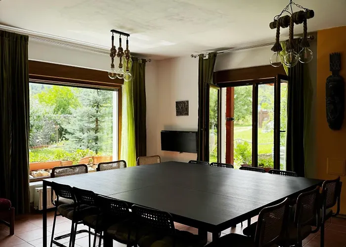 Bed & Breakfast Retreat In The Brasov